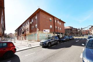 Local Comercial a Bulevar-Plaza Castilla. Gran local