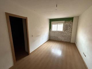 Piso en Centro. Estupendo piso de 3 dormitorios