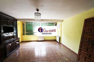 Piso en Moscardó. Estupendo piso de 3 dormitorios