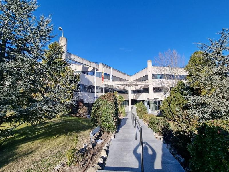 Foto d9058ee6-fe10-4960-82dd-7f796132f083. Bureau avec chauffage dans El Pinar-Punta Galea Rozas de Madrid (Las)