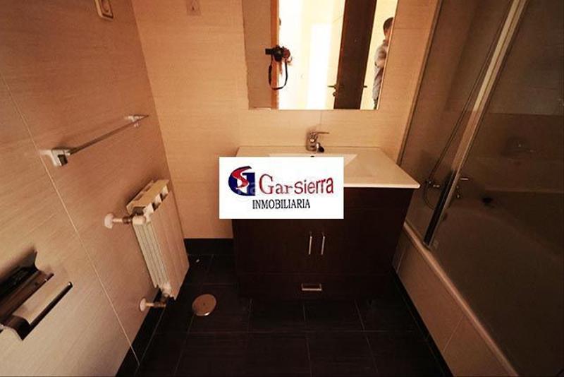 Foto 3d7a94a0-3fb7-4106-a730-856855fa1206. Piso  de 3 dormitorios con 2 baños en Las Tablas Madrid