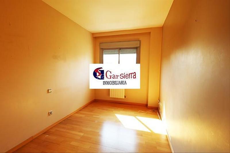 Foto 734abee1-fd47-4508-989a-44653946abfb. Piso  de 3 dormitorios con 2 baños en Las Tablas Madrid