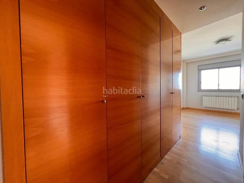 Foto bec8227e-84bc-46aa-b750-68ed6cedd0a3. Piso  de 3 dormitorios con 2 baños en Las Tablas Madrid