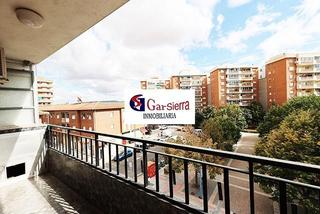 Etagenwohnung in Centro. Estupendo piso de 3 dormitorios