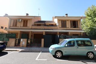 Casa en San Martín de la Vega. Estupendo chalet adosado