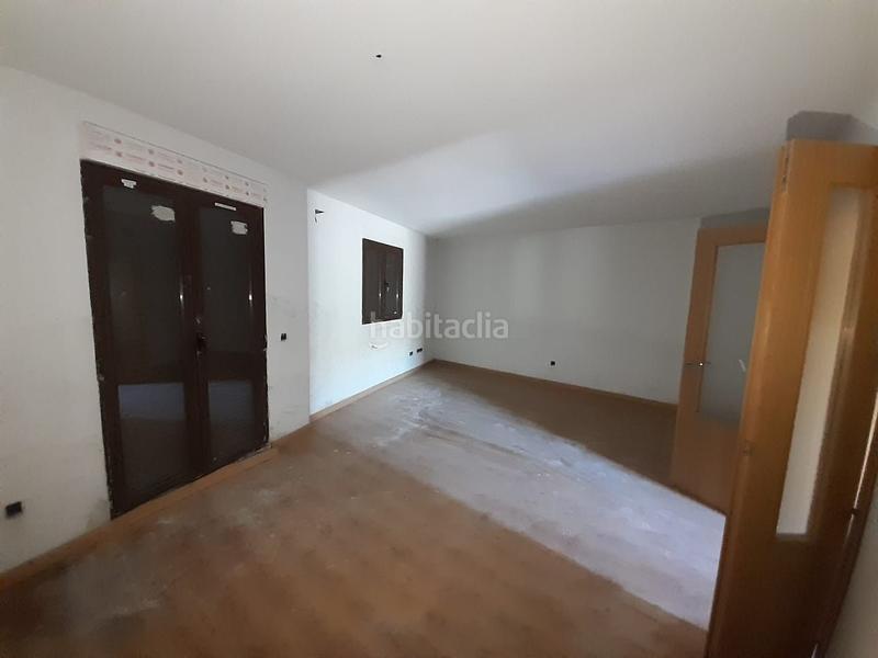 Foto 72d8130a-f413-4c79-9832-b39862b9e568. Edificio 4 casas adosadas en Torrelaguna