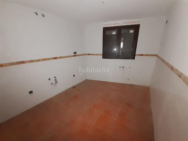 Foto cadd8201-1c65-4903-b12c-c27a473d1fbb. Edificio 4 casas adosadas en Torrelaguna