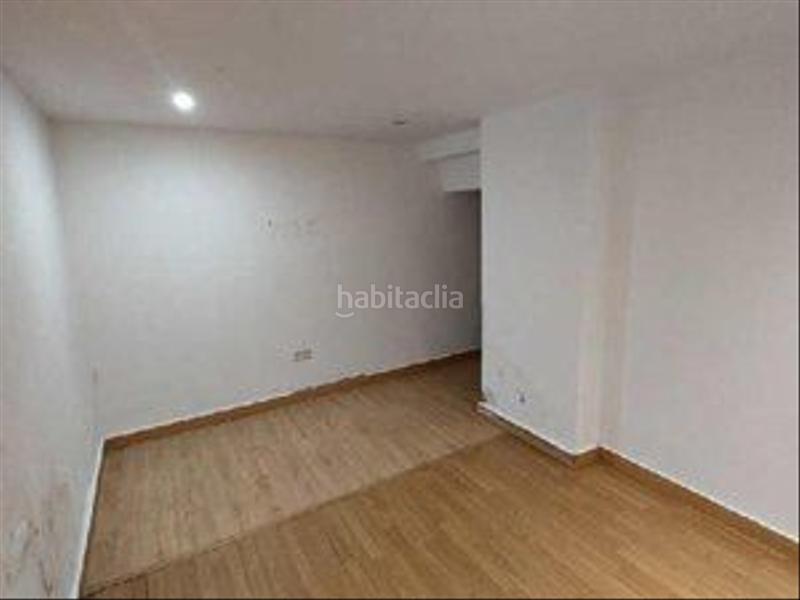 Foto e045217d-0c5f-4f66-b6c2-88f1d39b699c. Piso gran piso de 2 dormitorios en Pinar del Rey Madrid