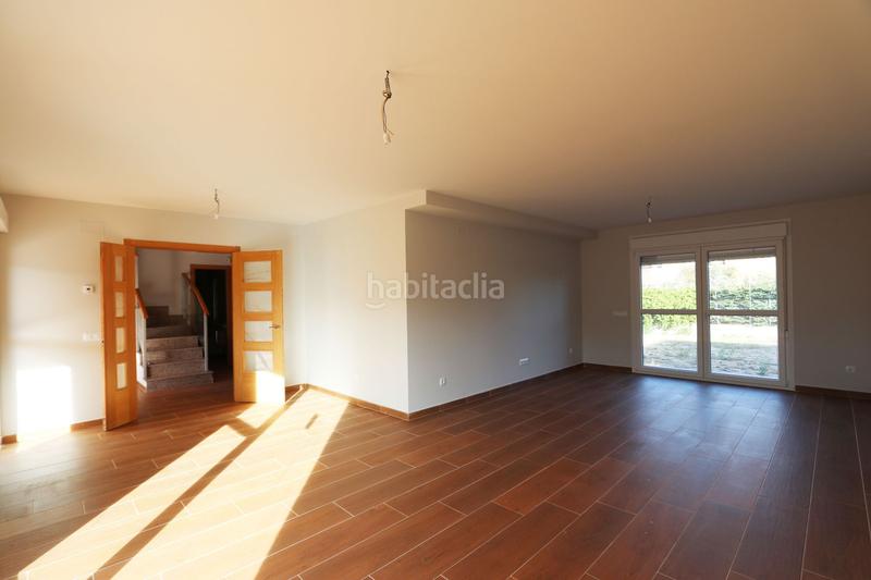 Foto 8dcf8c3c-70f0-48db-a726-614aa59a3a73. Alquiler casa gran chalet independiente en Colmenarejo