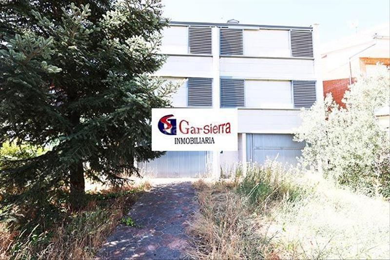 Foto ca048d1f-10bd-441c-9eaf-9e76db080cc4. Casa gran chalet adosado en Cabrera (La)