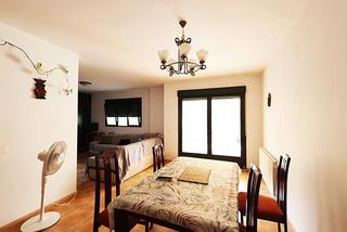 Maison à Manzanares el Real. Estupendo chalet adosado