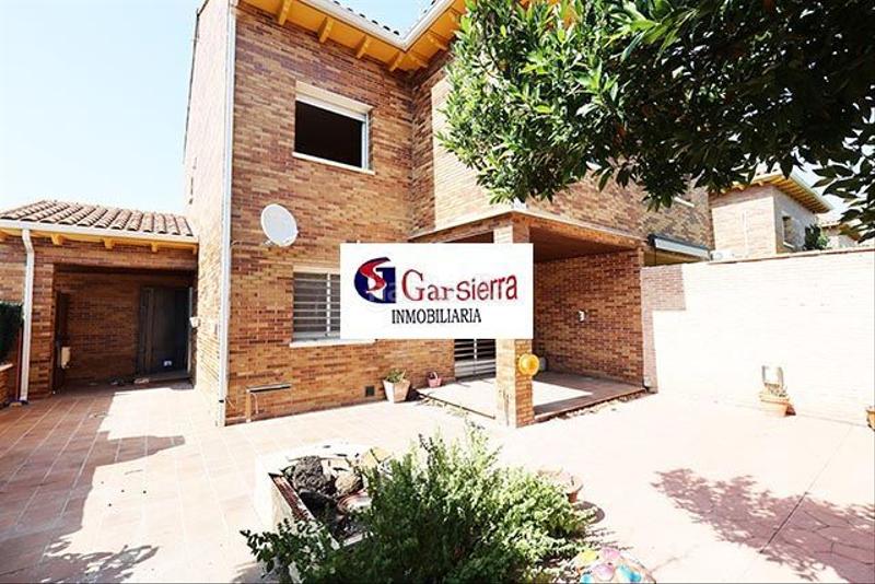 Foto 9b83d886-eb2d-4026-a7f8-eb7e8759e81a. Haus mit heizung in Los Robles Seseña