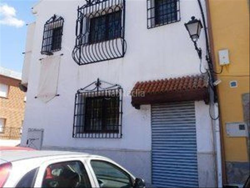 Foto d6925348-24dc-461f-a3c9-325e5a222f7c. Edificio estupendo edificio en Torres de la Alameda