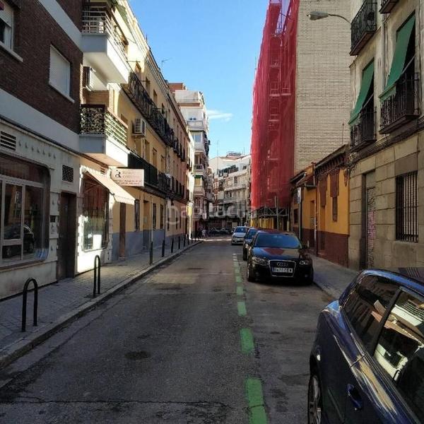 Foto c70518e9-6fc4-455d-b60e-3bf594282567. Local comercial gran local de una planta en Ciudad Jardín Madrid