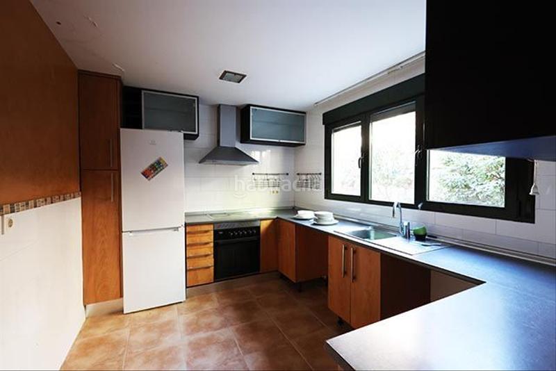 Foto 2791f30a-f6f1-4b62-a6cf-f6ec5446799b. Casa amb calefacció a Manzanares el Real