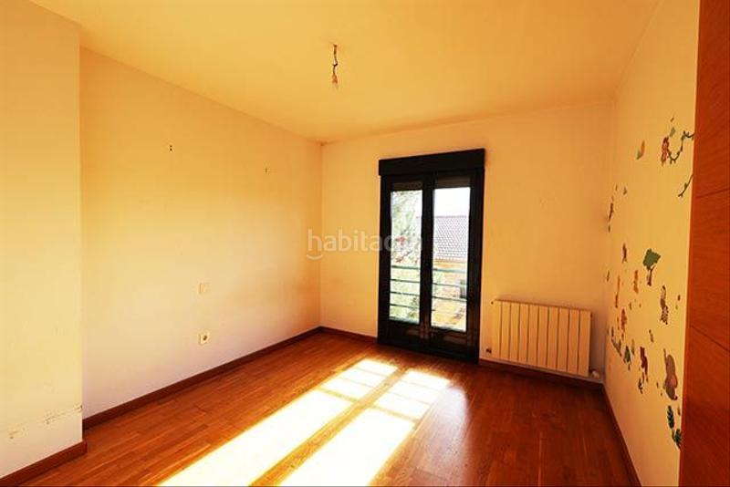 Foto 97dcdeff-3e19-4cc4-bf59-ddc4ee569402. Casa amb calefacció a Manzanares el Real