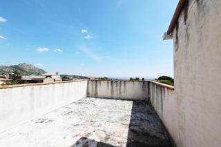 Haus in Cadalso de los Vidrios. Chalet adosado en casco urbano