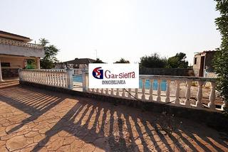 Casa a Yuncler. Gran chalet de 2 plantas