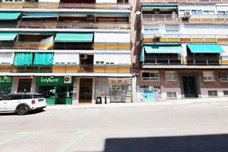 Parking coche en Ventas. Estupendo garaje