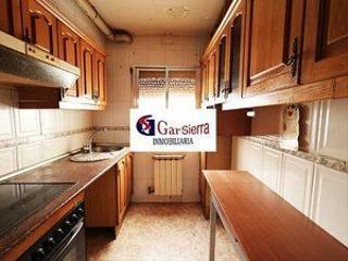 Etagenwohnung in Centro - Barrio las Doscientas. Gran piso de 3 dormitorios