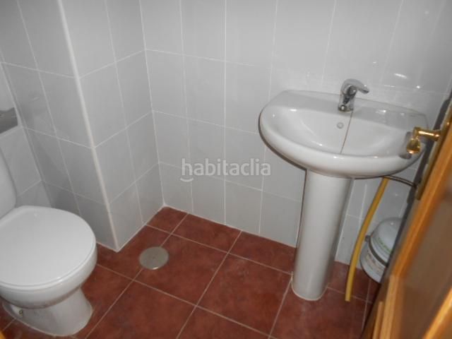 Foto 8fdb96b1-d2f7-46c4-b246-f47a560c1b2a. Local comercial estupendo local de una planta en Santa María del Tiétar