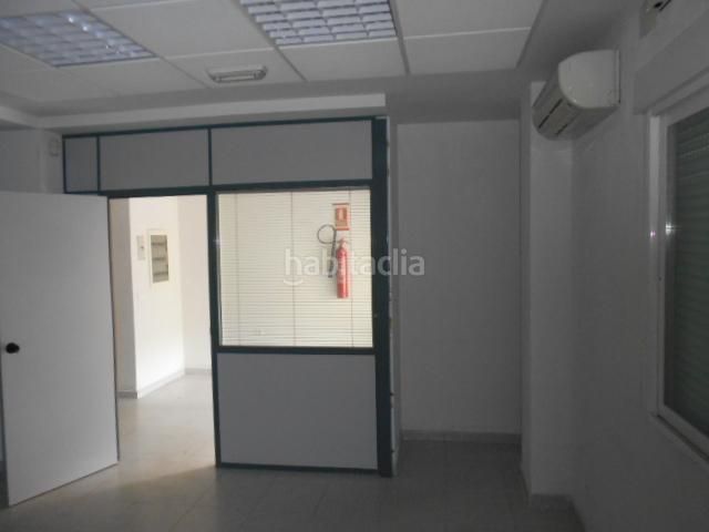 Foto dc067e3e-33af-492c-a858-ccd71eaf8cbe. Local comercial estupendo local de una planta en Santa María del Tiétar