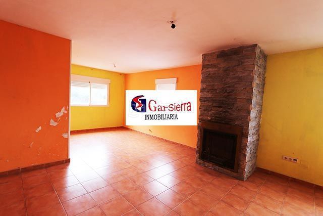 Foto b86d067f-b2a1-4286-9545-a071f20e3b64. Casa gran chalet independiente en Casar (El)