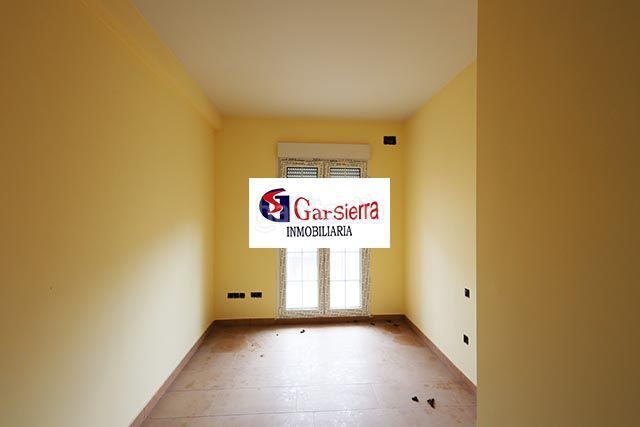 Foto 30701a3c-b61c-4349-930d-87649af56269. Edifici a Tiemblo (El)