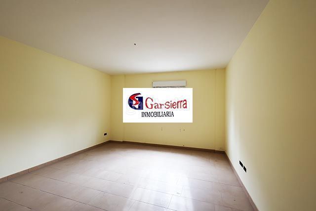 Foto 66aecdd4-aa54-4ae9-894e-b4690cb82d7b. Edifici a Tiemblo (El)