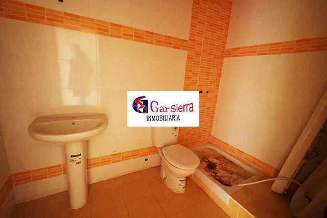 Foto d18f0bd9-cfd9-4b7b-9873-ec8cebafc65d. Edifici a Tiemblo (El)