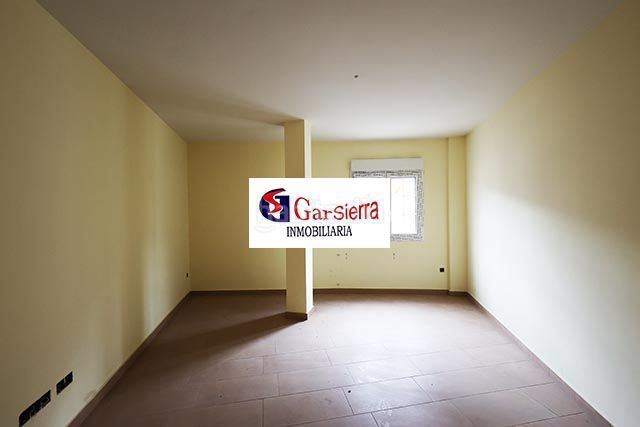 Foto e369def4-12ee-4fe6-b5d6-4e8f965fdbcc. Edifici a Tiemblo (El)