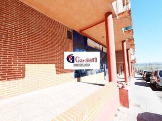 Local Comercial a Estación-Psiquiátrico San José. Gran local