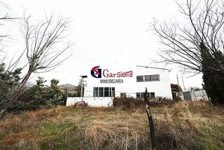 Maison à Becerril de la Sierra. Gran chalet independiente