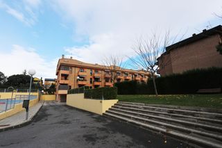 Duplex in Navalquejigo-Los Arroyos. Gran duplex