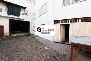 Local Comercial a Orusco de Tajuña. Gran local