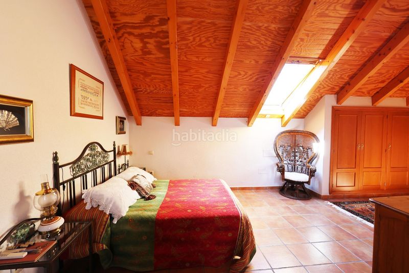 Foto efbbb6ee-f145-47ca-a026-b4fe551a2f59. Casa amb calefacció a Colmenarejo
