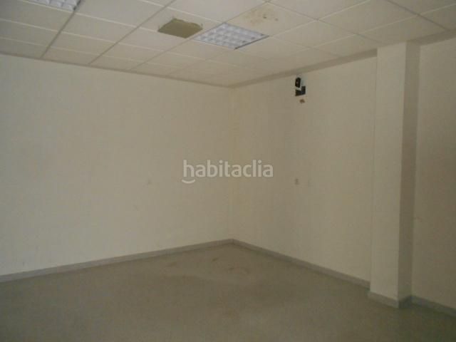 Foto ddac299e-45b2-4c71-b930-8170a82b3c09. Local comercial estupendo local de una planta en Santa María del Tiétar
