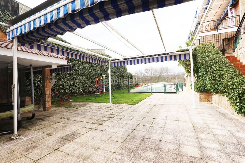 Foto d53ede3f-1364-4e37-a3be-2de516a4fe26. Casa amb calefacció piscina a Colmenarejo