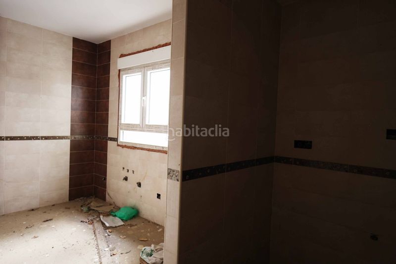 Foto e37d99cc-255c-4b71-989c-e6f1a16a50f2. Edificio estupendo edificio en Arenas de San Pedro