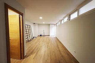 Lloguer Local Comercial a Colmenarejo. Estupendo local en planta semisótano