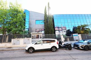 Oficina a Pinar de las Rozas. Gran oficina