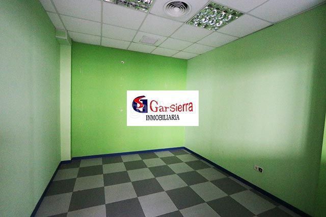 Foto 8a023979-a2d8-4704-a606-6880bbaf0c0f. Local comercial gran local en Orusco de Tajuña