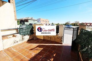 Casa a Chozas de Canales. Estupendo chalet adosado