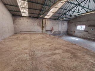 Nau industrial a Puebla de Montalbán (La). Gran nave
