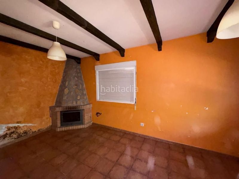 Foto a8f375ff-141d-4034-914c-58f554ecc5a4. Casa amb calefacció piscina a Escalona