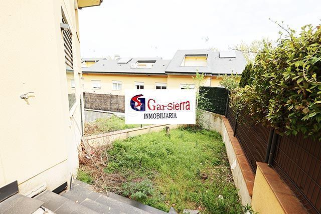 Foto 9195d851-eee9-48f5-9a88-02eaddccbd33. Casa amb calefacció piscina a Corralejos-Campo de las Naciones Madrid