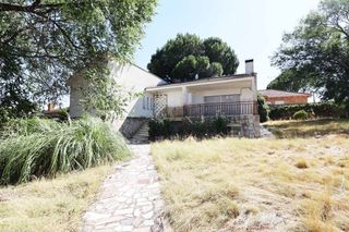 Casa a Torrejón del Rey. Gran chalet independiente