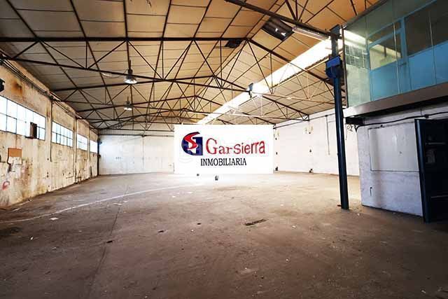 Foto df6fb021-1999-4120-9eee-a9876a2d3d30. Fabrikhalle in Camarma de Esteruelas