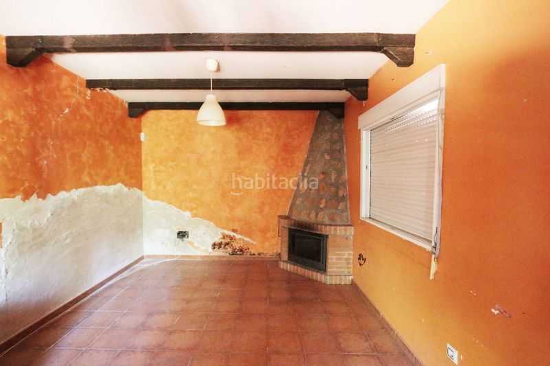 Foto c3088986-5988-49af-8466-89d7cdf75fca. Casa amb calefacció piscina a Escalona