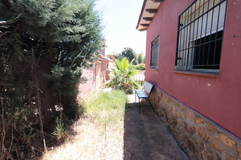 Foto d4d3a0a7-61fe-4f10-8f8f-0329a7ab9de3. Casa amb calefacció piscina a Escalona